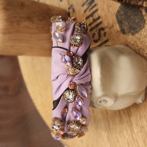 Whimsically Jewelled Head Band - Picture 3 of 4